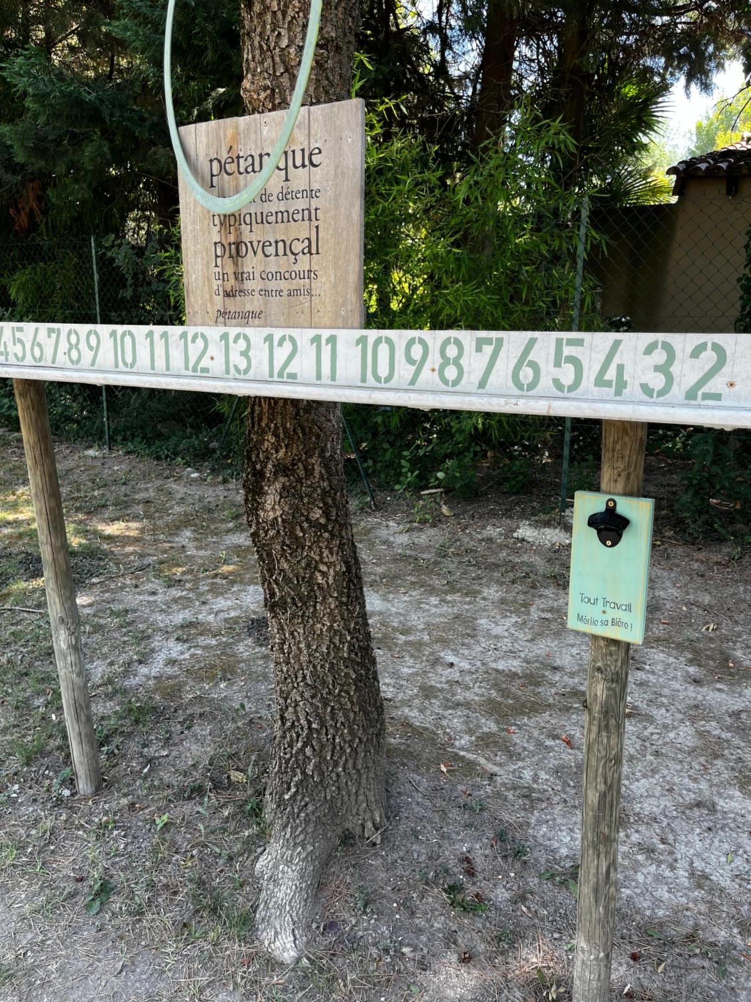 Le Mas De Trevouse Saint-Saturnin-lès-Avignon Eksteriør billede
